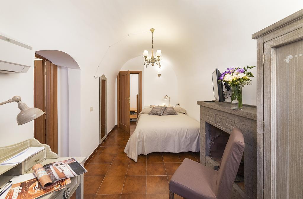 B&B I Tre Camini Tarquinia Rum bild