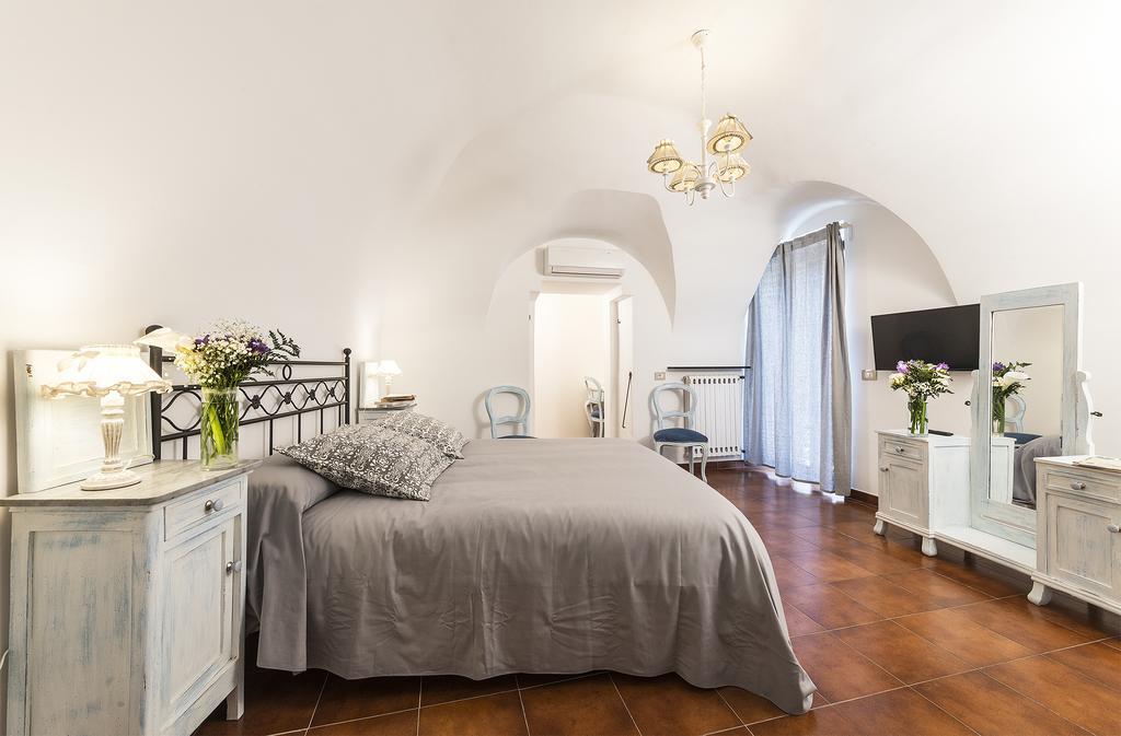 B&B I Tre Camini Tarquinia Rum bild